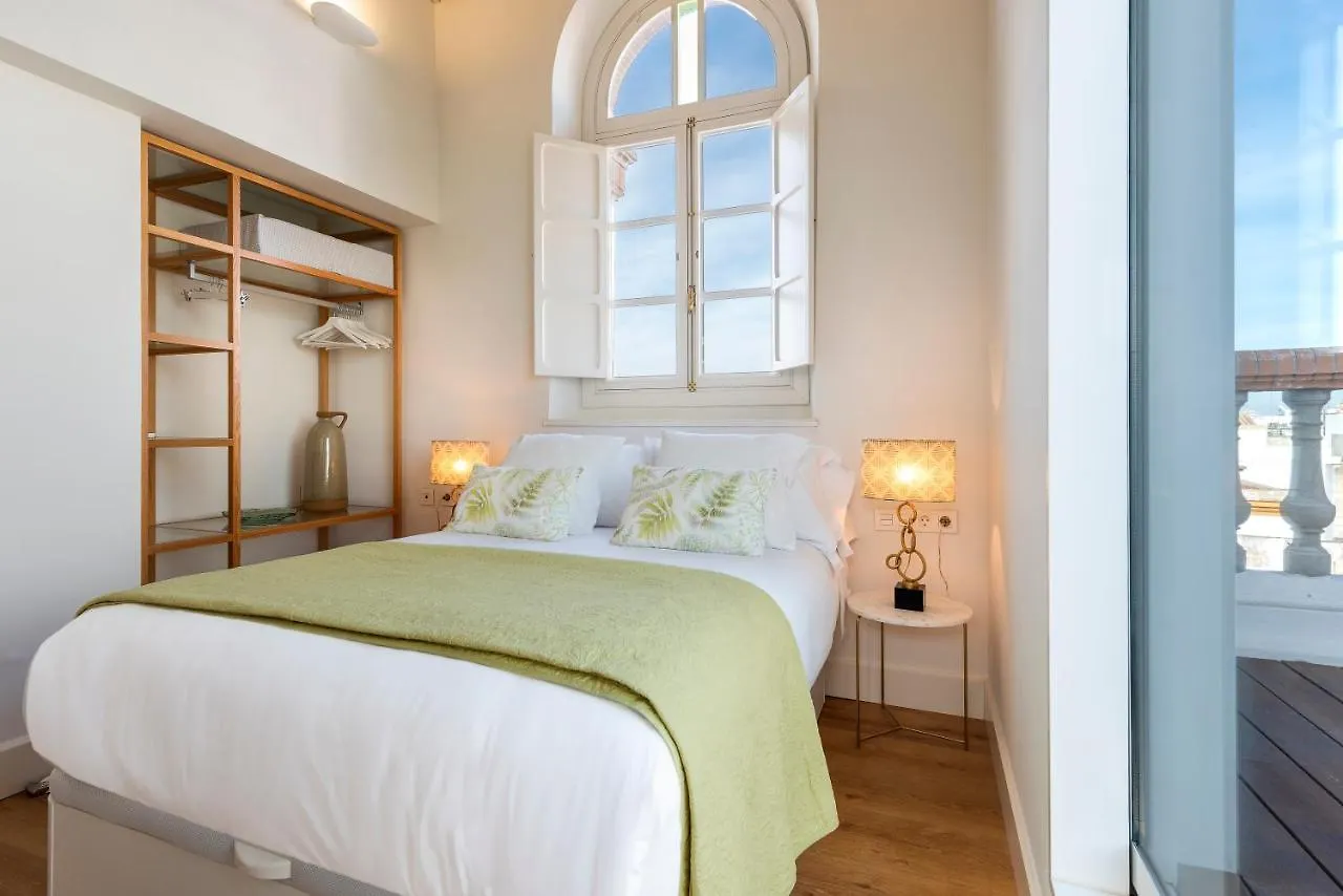 Genteel Home Francos Entretejas Севилья 0*,
